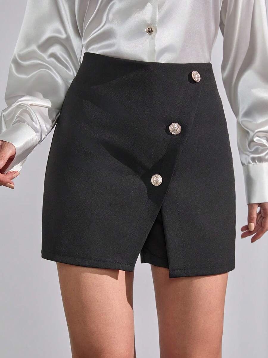 RueChic Damesrok met knopen en details van massief goud