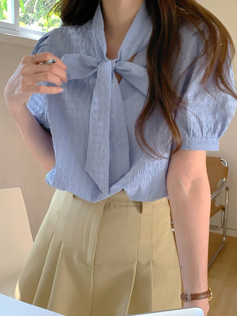 DAZY Women Textured Fabric Tie Front Short Sleeve Blouse, Spring/Summer