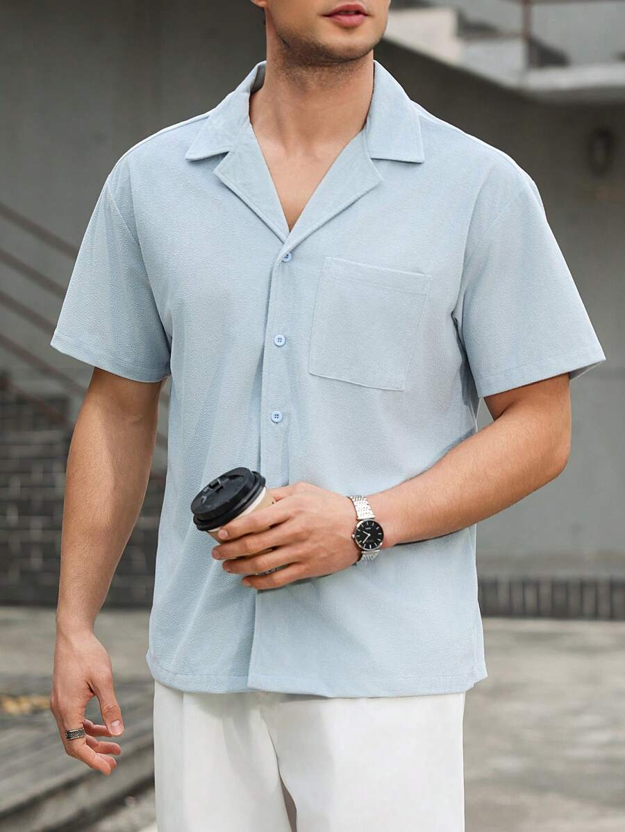 Manfinity CasualCool Camisa casual de manga corta de un solo bolsillo y solapa para hombre, de unicolor