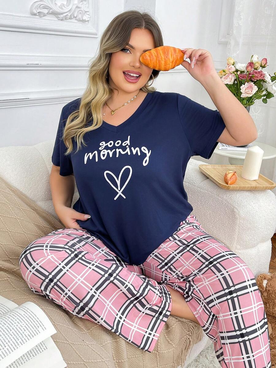 Conjunto de pijama de manga corta y pantalón largo, de seda de leche de punto, suave y agradable para la piel, con estampado de corazón y letra, de estilo casual a cuadros, talla grande