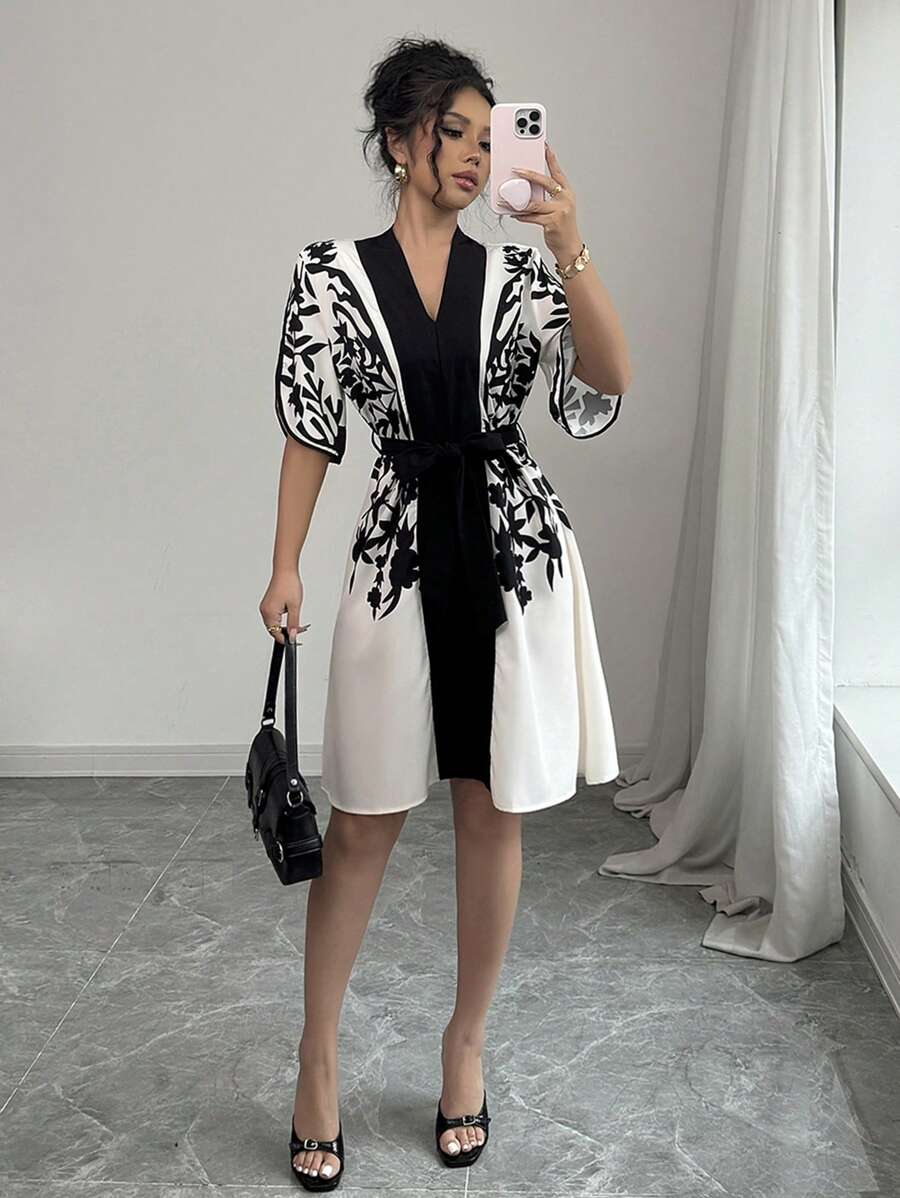 Calvaya V-Neck Short Sleeve Black And White Color Block Print Cinched Waist Waist Crop Spring/Summer Apricot Dress For Women