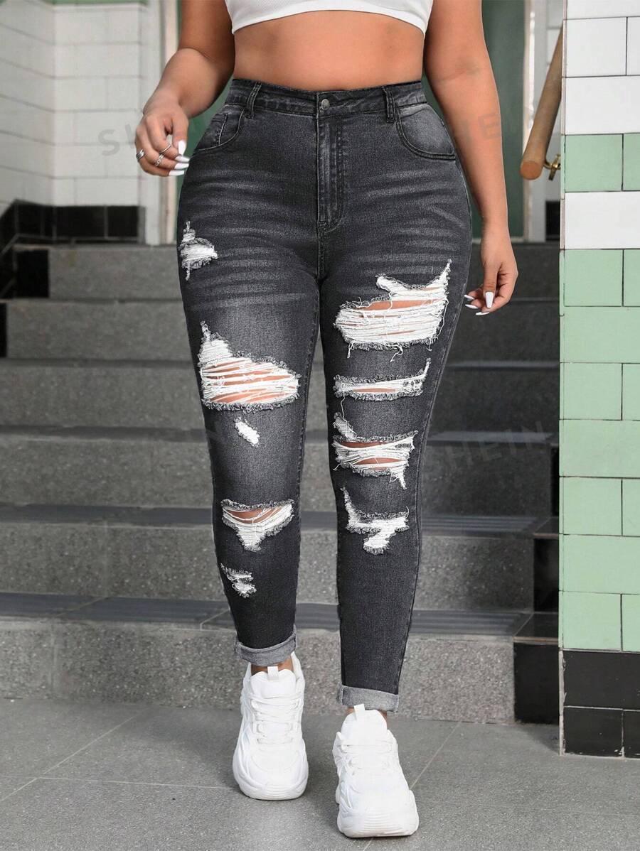 SHEIN EZwear Jeans ajustados y desgastados en lavado oscuro con elástico para tallas grandes