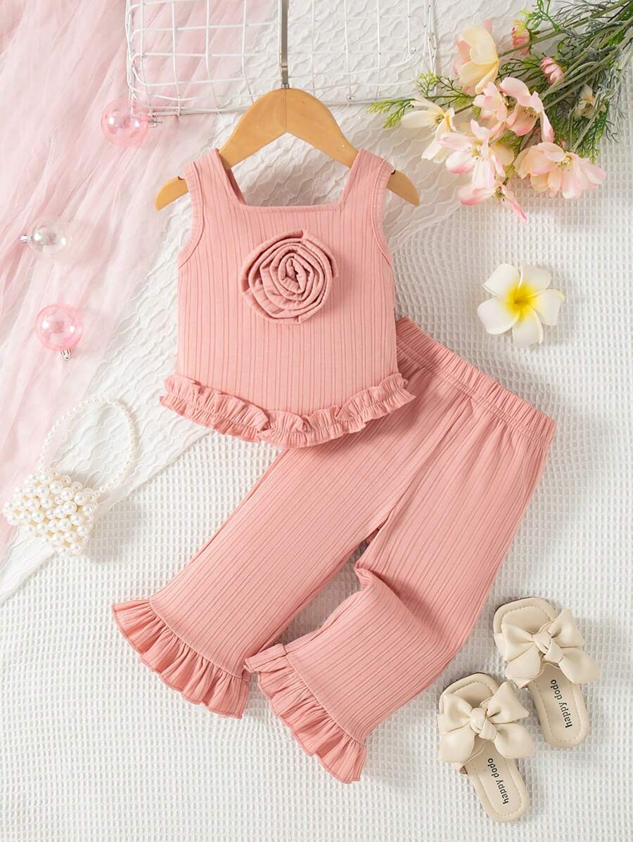 SHEIN Conjunto de verano para niñas bebé/pequeñas con top de chaleco decorado con rosas y pantalones a juego con dobladillo floral