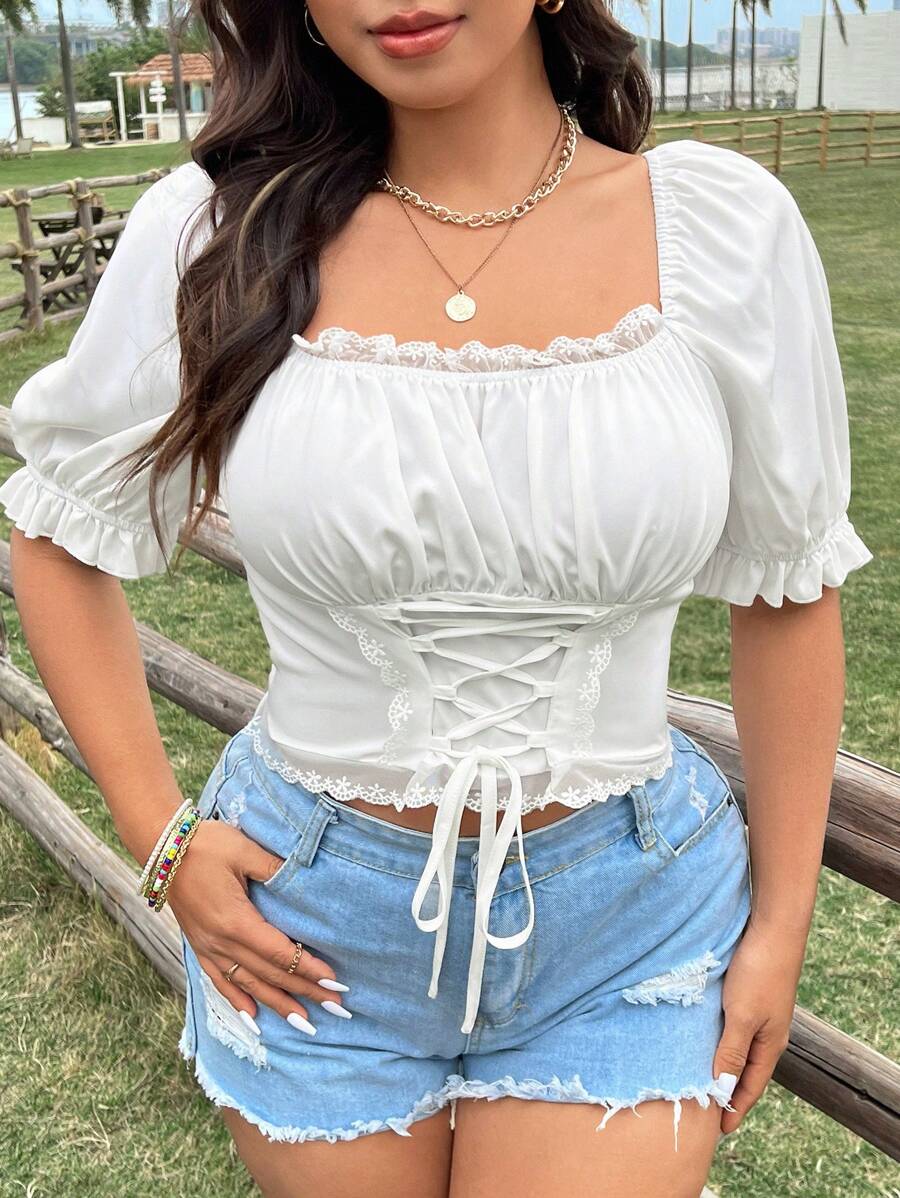 Sunnyshic Blusa de estilo francés para mujer de talla grande con cuello cuadrado, encaje de contraste, mangas abullonadas, ajustable con nudo en la cintura
