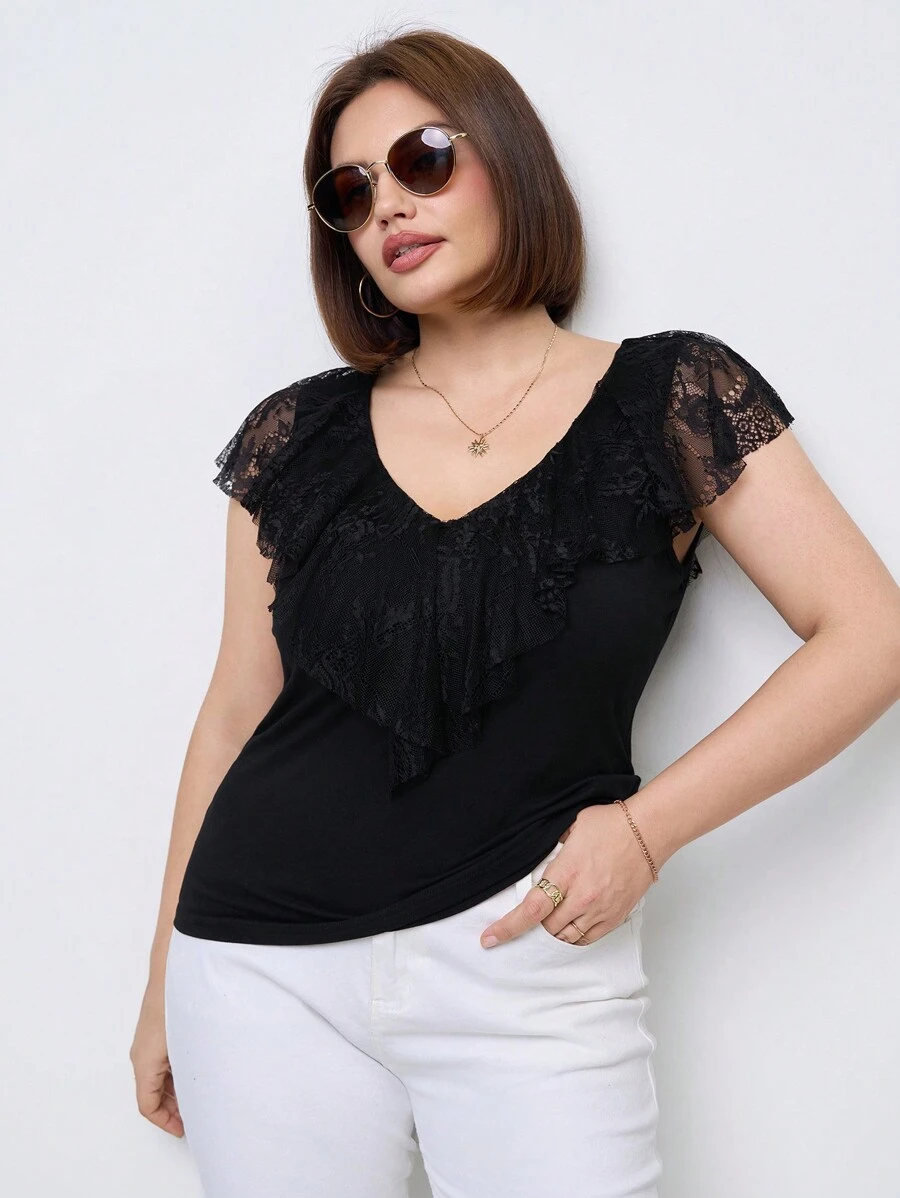 SHEIN Clasi T-shirt grande taille élégant de couleur unie avec empiècement en dentelle et volant à l'ourlet