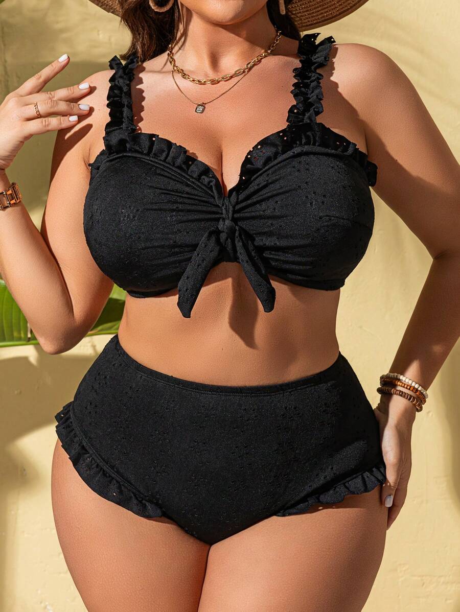 Swim Vcay Große Größen schwarzes Top mit Brustbindung & Volant, passende reguläre Bein Badeshorts, elegantes, einfaches, damen Sommer Urlaubs-Strandbikini-Set