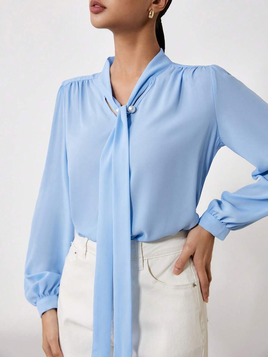 EastFlair Blusa casual de manga larga con detalles plisados y decoración de perlas falsas de unicolor para mujer