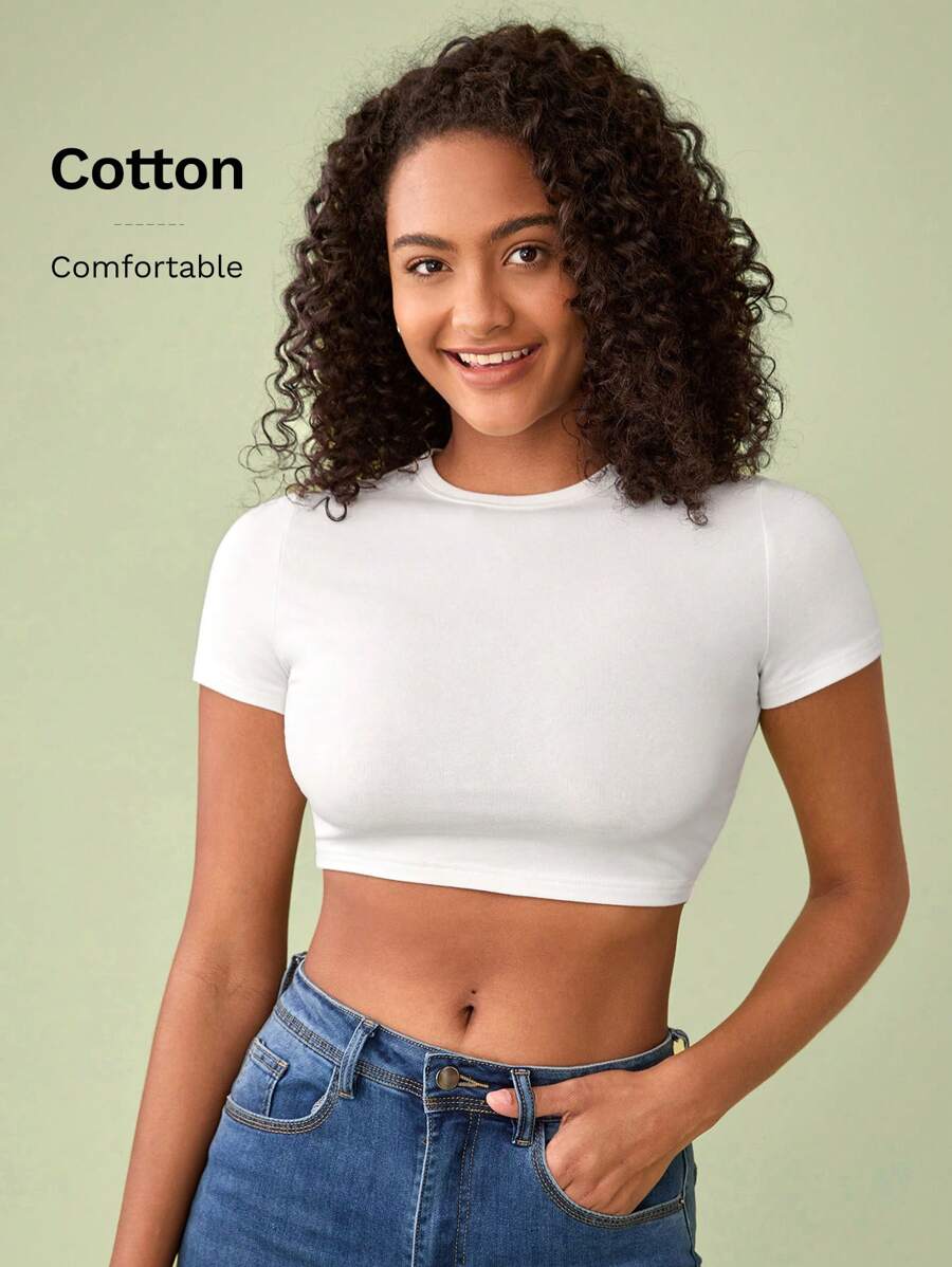 SHEIN BASICS Lässiges vielseitiges einfarbiges Crop Top mit Rundhalsausschnitt