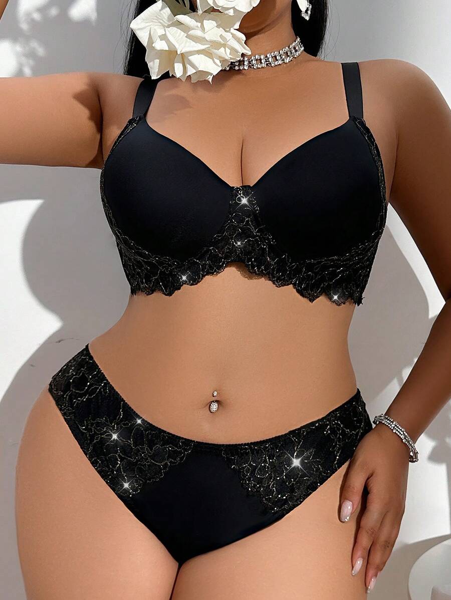 2pcs Plus Size Lace Floral Contrast Trim Underwire Padded Bra Set