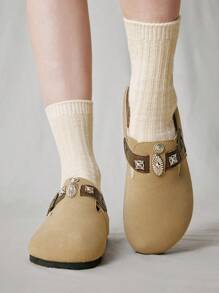 Kolor khaki