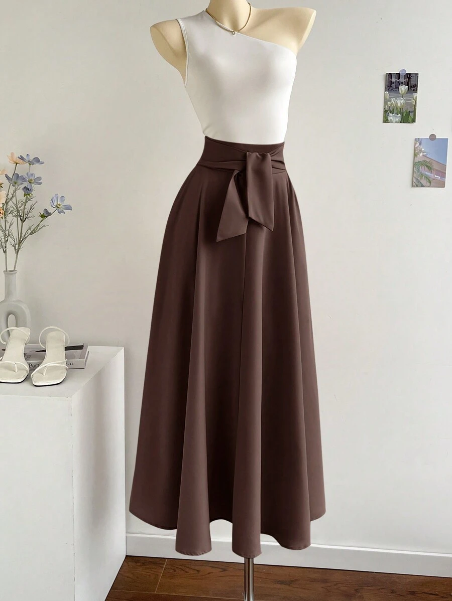 SHEIN Privé 2pcs/Set Women Asymmetric Neck Top And Oversized A-Line Skirt