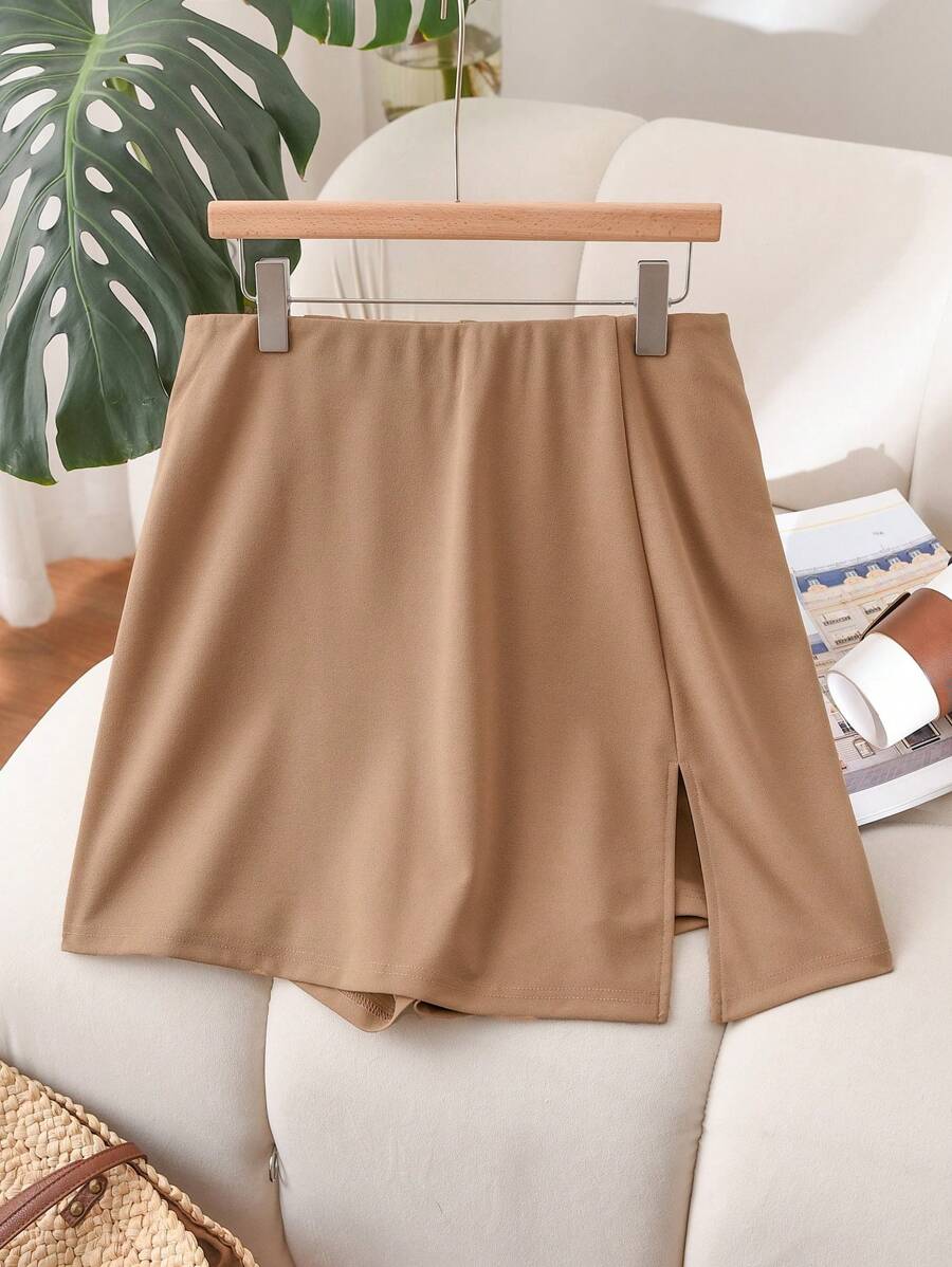SHEIN Frenchy Plus Size Women's Spring And Summer Fashion Casual Comfortable Basic Versatile Daily Khaki Skirt Pants,Women Bottom,Summer Outfits,Curve Shorts