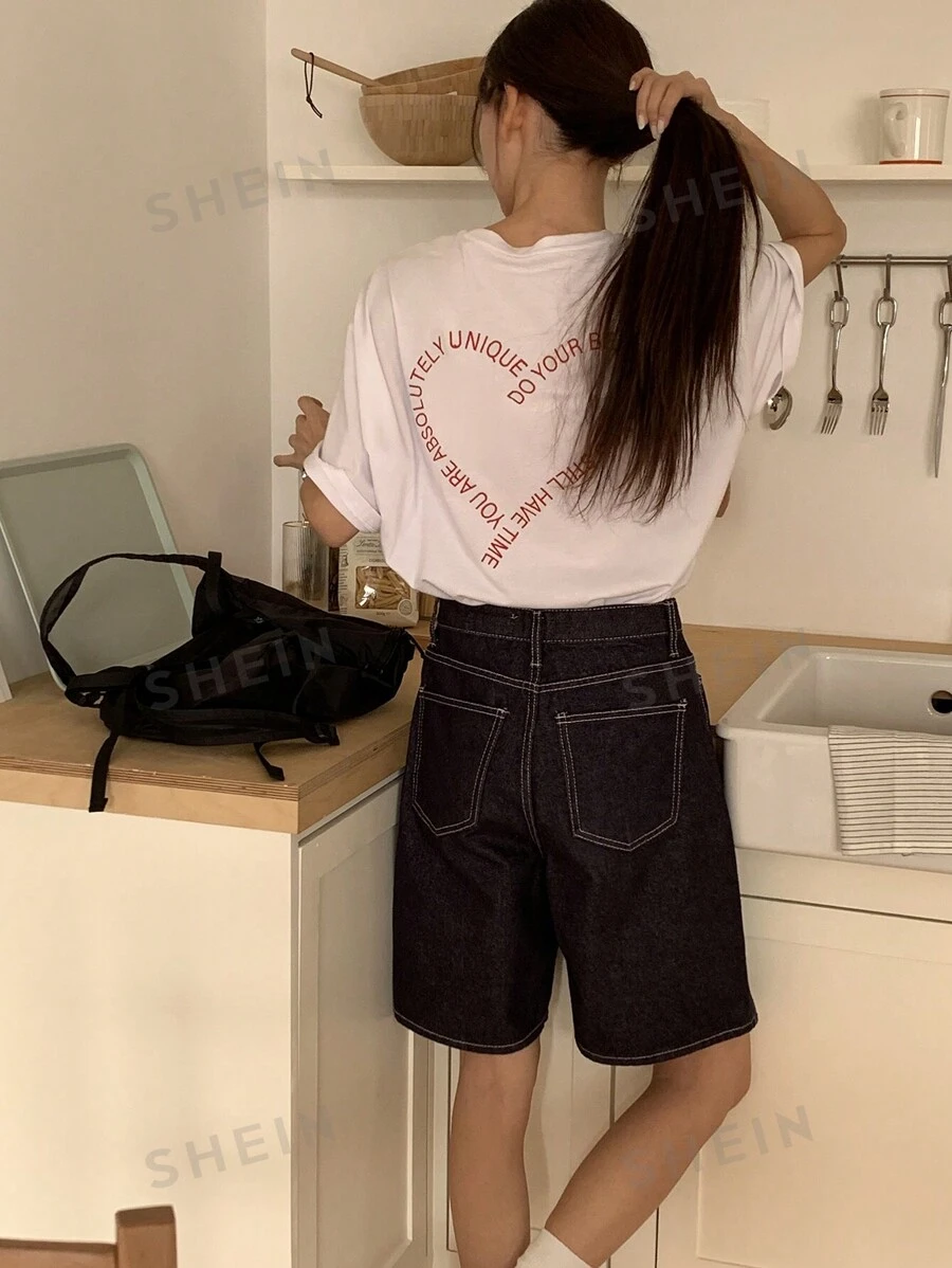 DAZY Camiseta de cuello redondo con estampado de corazón de manga corta de estilo minimalista para uso diario en verano, tops lindos