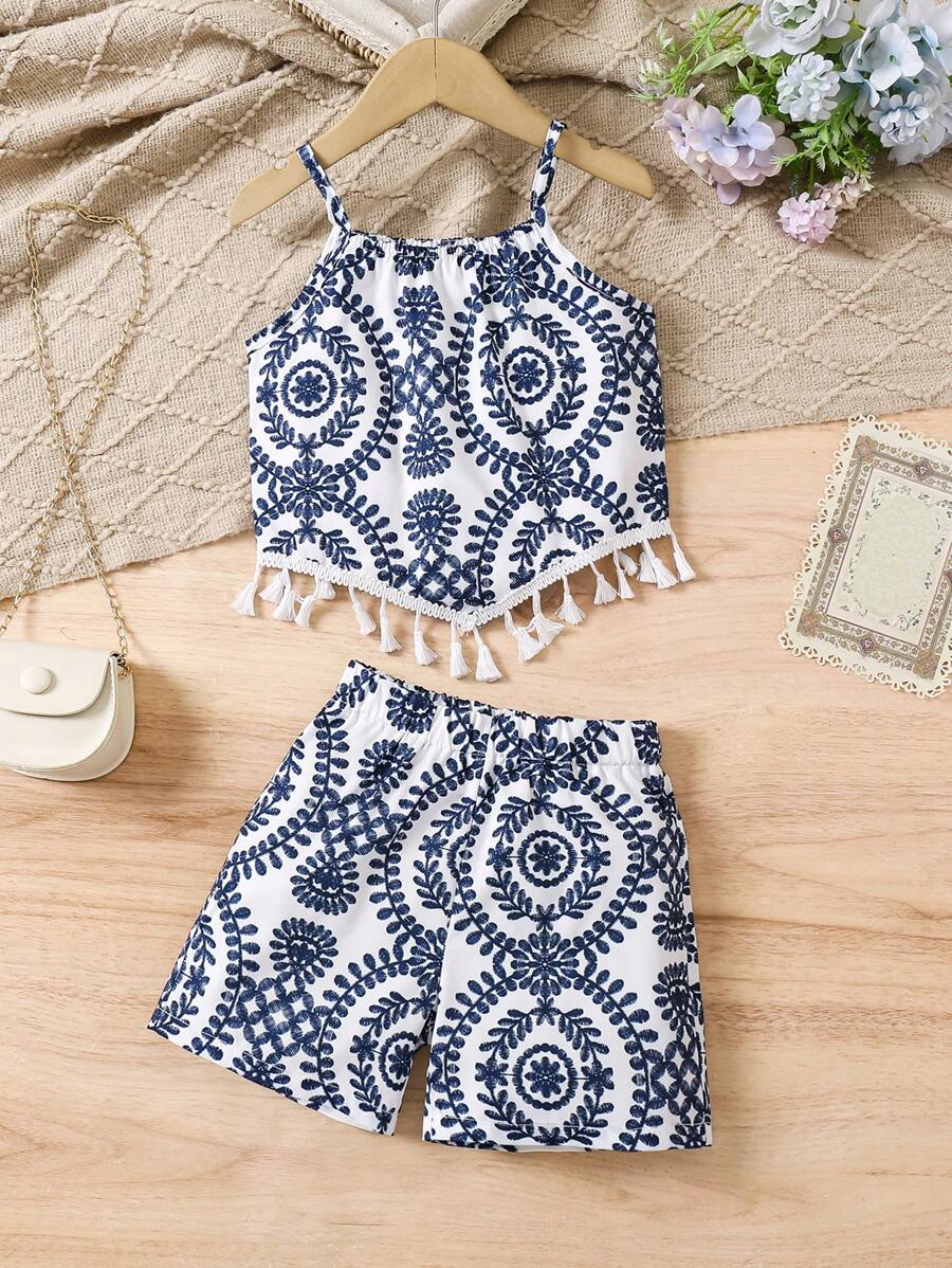 Conjunto de 2 piezas con top de tirantes y shorts con estampado integral y flecos para niña casual