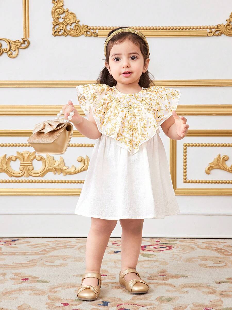 SHEIN Vestido De Babado Com Estampa Floral Dourada Fofa Para Bebê Menina No Verão