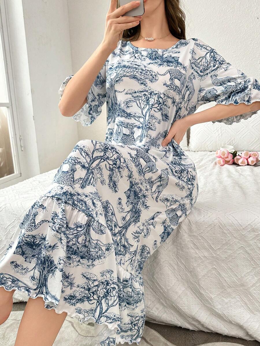 Vestido de dormir largo con mangas cortas y estampado floral con volantes