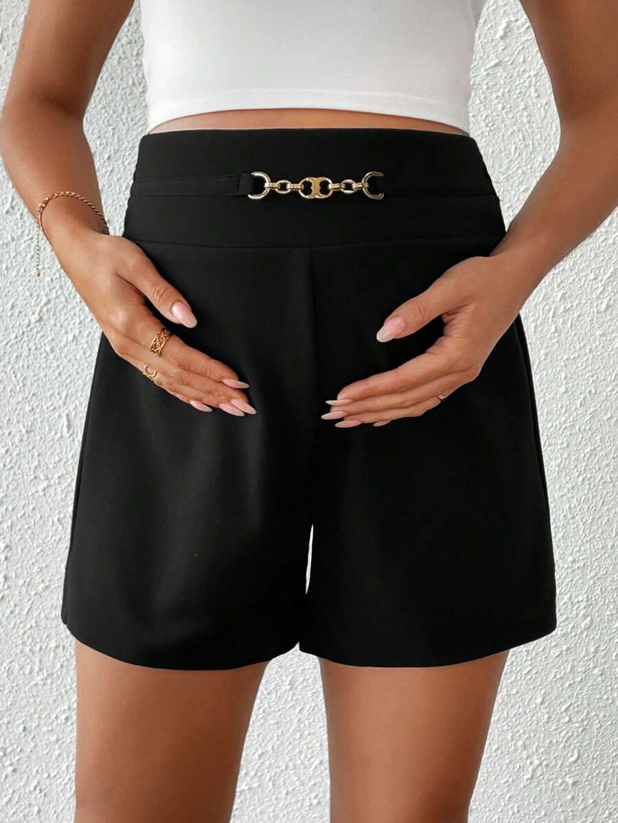SHEIN Maternity Loose Casual Shorts With Chain Design At Waist