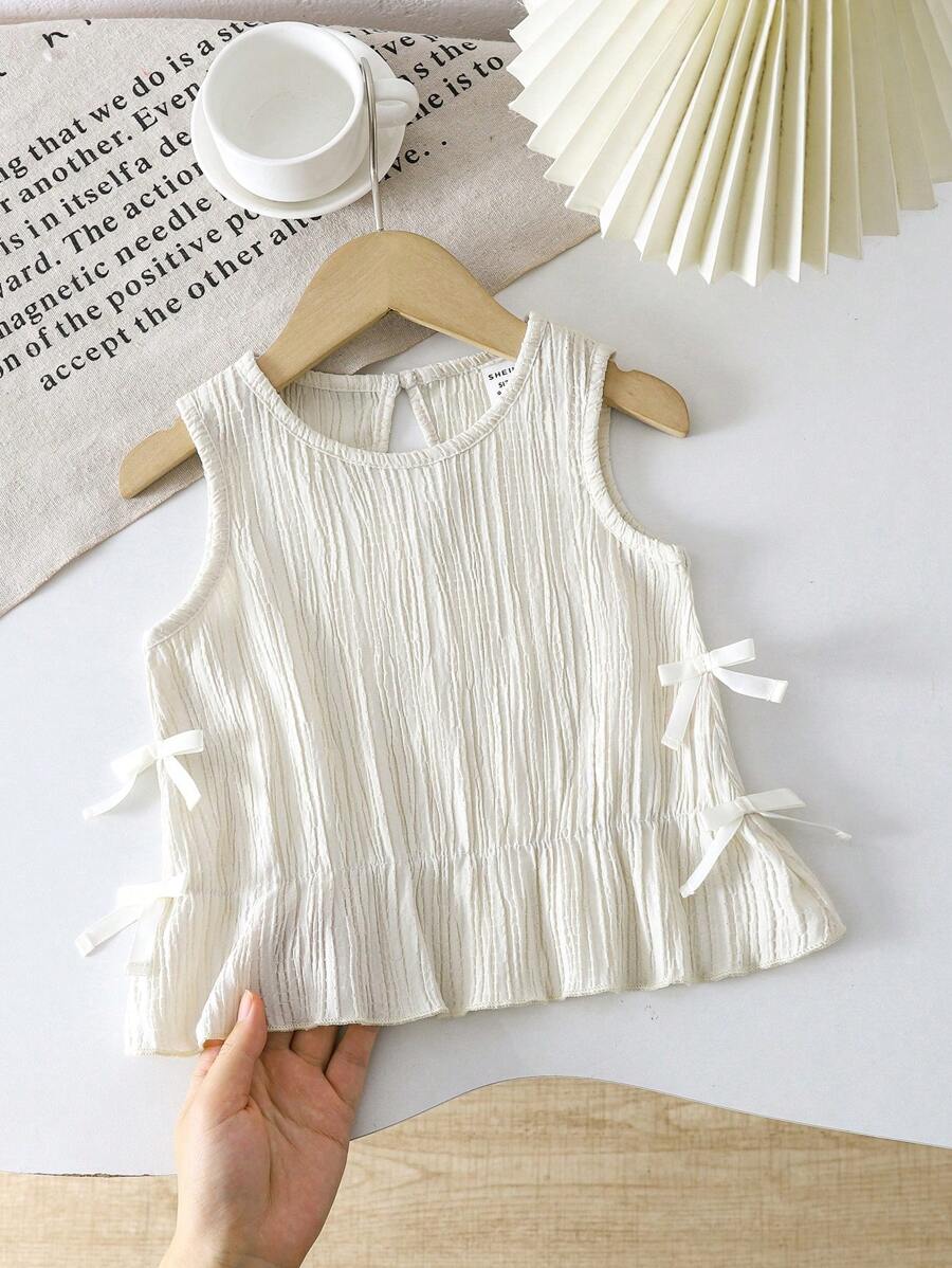 SHEIN Playful Pals Baby Girl Infant Toddler 0-3 Years Old Spring/Summer Casual Everyday Outing Textured Knit Wave Striped Beige/Almond Sleeveless Top With Side Bow