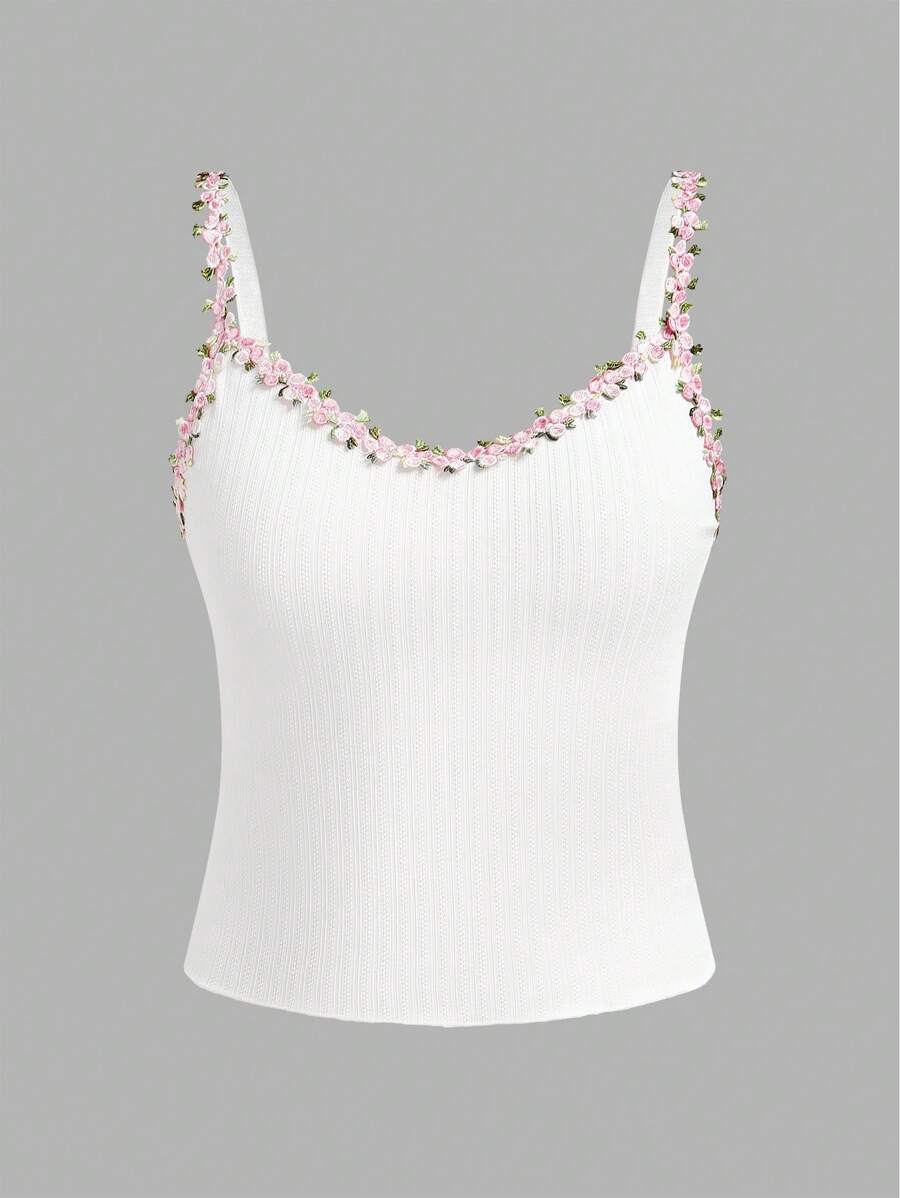 Camiseta interior de niña adolescente con aplicaciones florales en blanco dulce