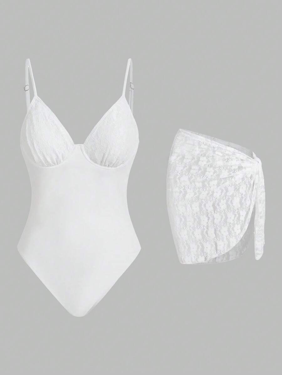 Swim Mod Schattige elegante kanten badpak voor dames met bedekkende rok, voor een zomerse strandvakantie