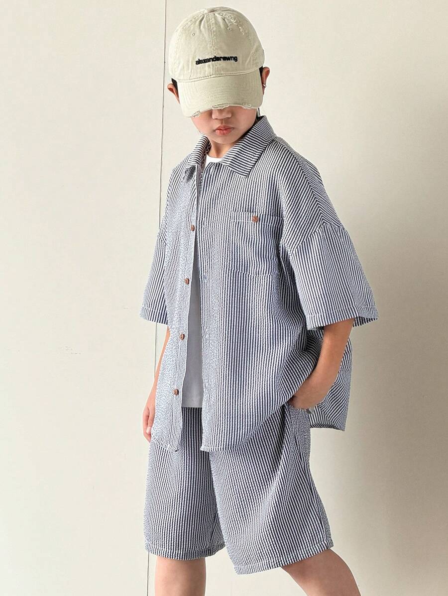 2 Pieces Set Of Tween Boys Casual Sport Shirts And Shorts For Boys, Featuring A Relaxed Fit, Texture Stripes, And A Turn-Up Collar, Is Suitable For Kids' Outfits, Toddler Boy Clothes, Back To School Boys Sets, Birthday Parties, Evening Events, Performances, Weddings, Baptisms, And School Commencements. It Is Suitable For Everyday Wear, School, Travel, Sports, And The Spring And Summer Seasons.