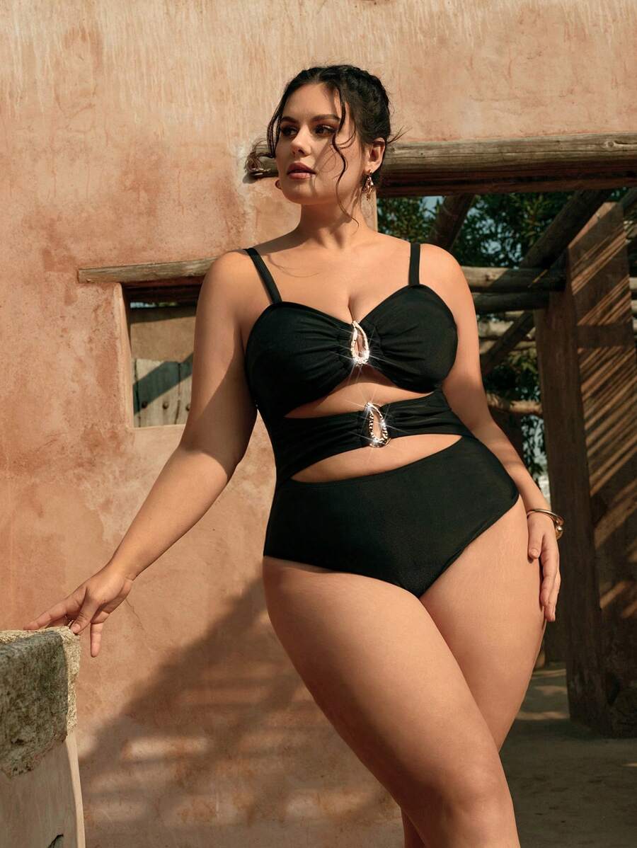 SHEIN Swim Curve Plus Size Women's Black Solid Color Sexy Minimalist Slimming Cut Out Front One-Piece Swimsuit, For Summer Beach Vacation