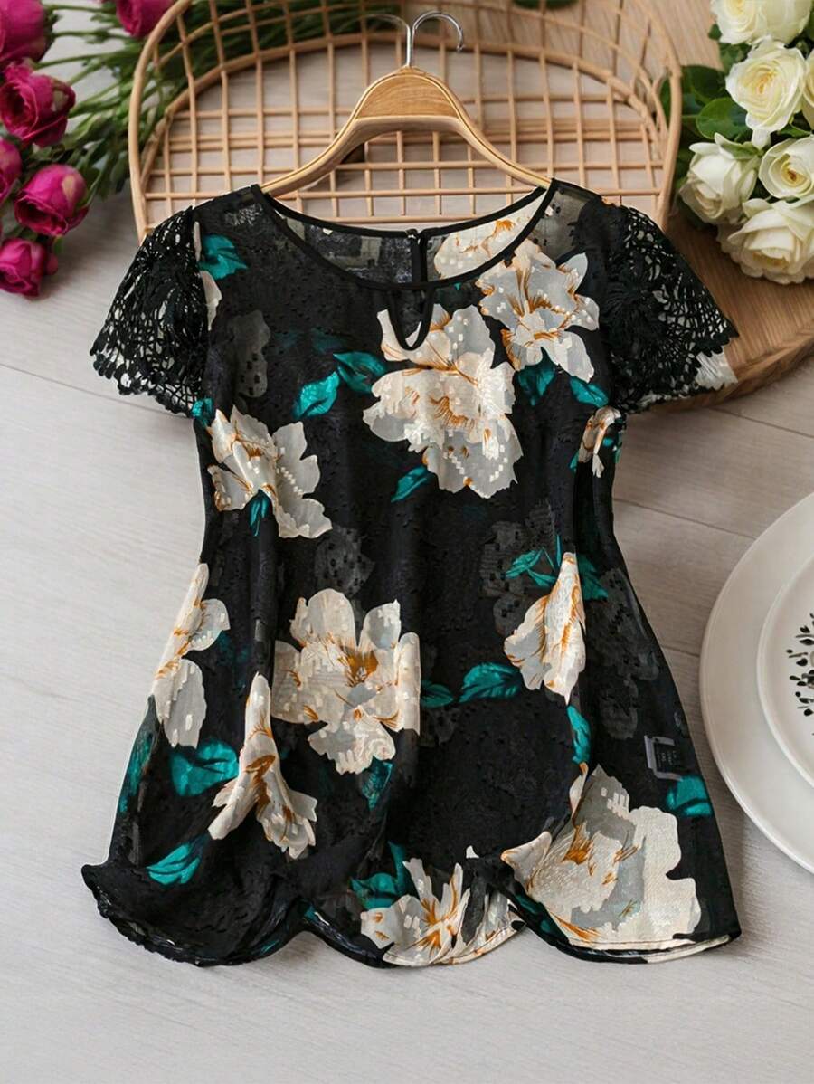 SHEIN Clasi Plus Size Women Floral Print Chiffon Keyhole Neck Party, Valentine's Day, Everyday Elegant Blouse, Spring/Summer