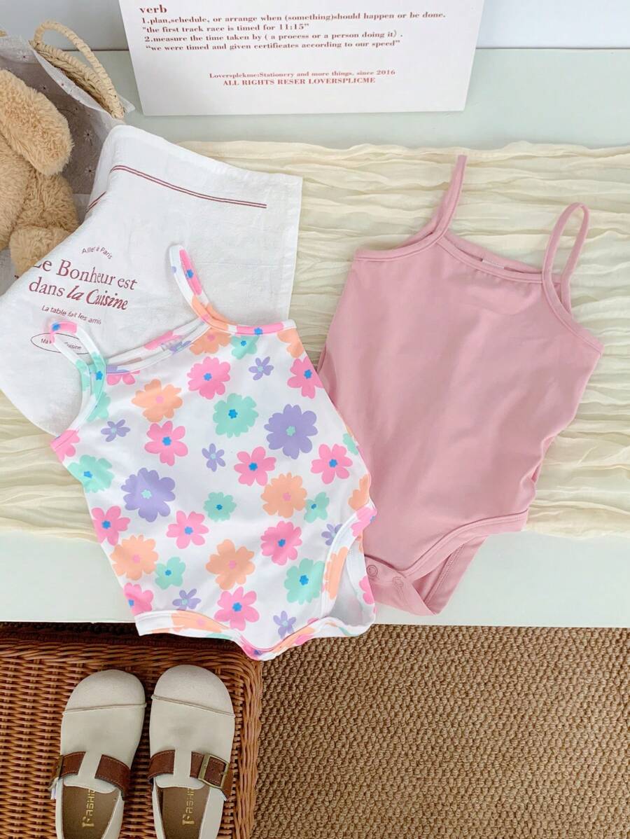 SHEIN Set de 2 piezas de ropa de primavera/verano para bebé niña con body de punto con patrón floral lindo