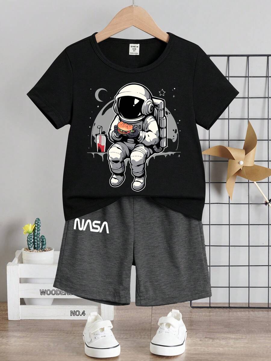 SHEIN 2pcs/Set Boys Casual Short Sleeve T-Shirt And Shorts Set, Suitable For Summer