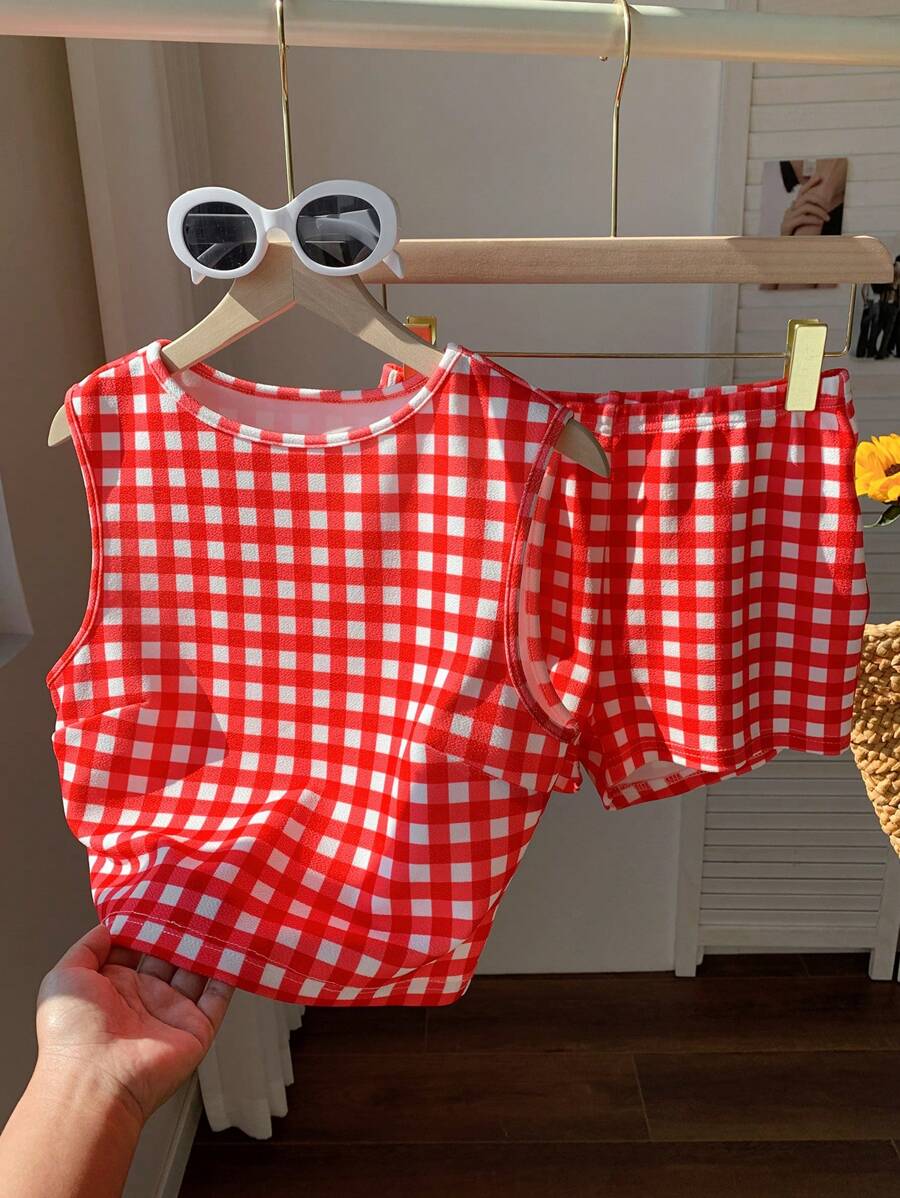 SHEIN EZwear Set de 2 piezas con camiseta de tirantes y pantalones cortos a cuadros, sexy y lindo