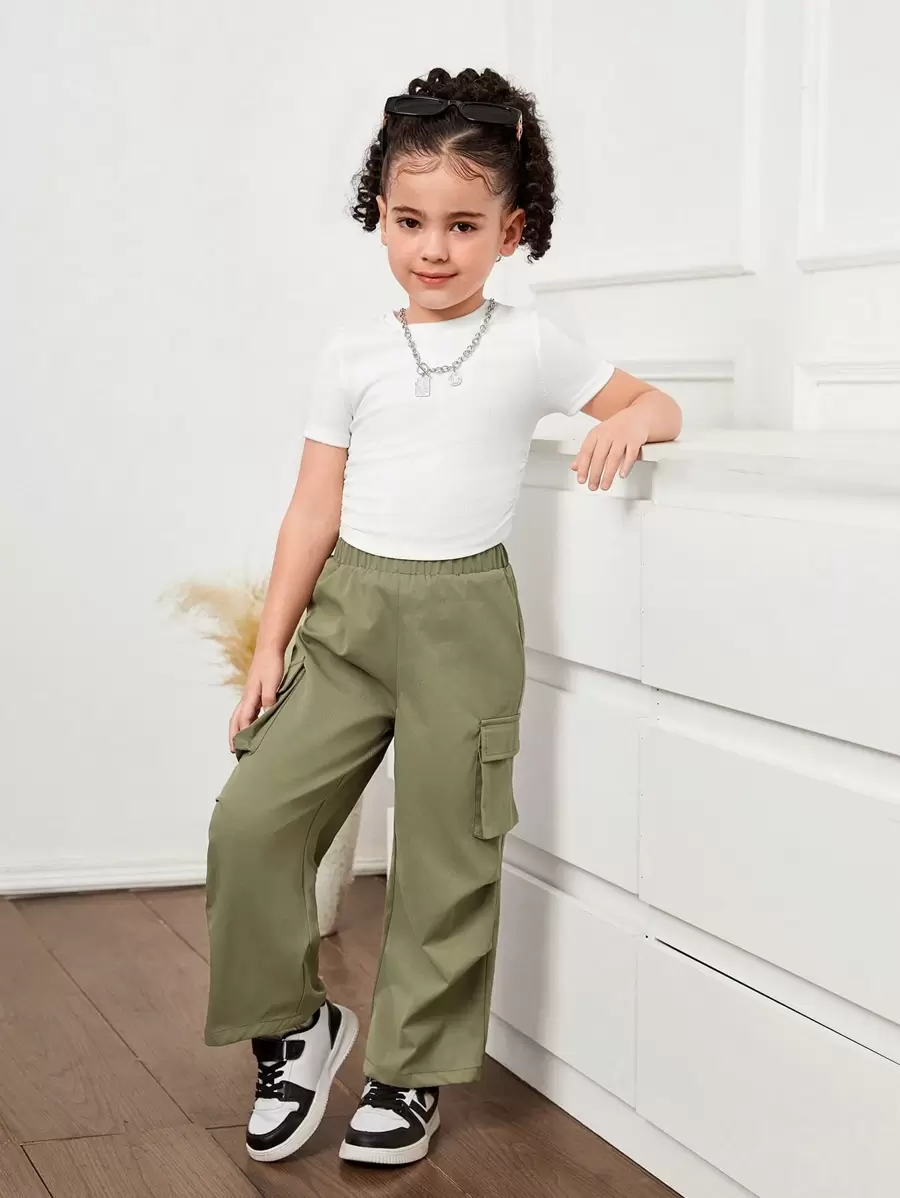 SHEIN 2pcs/Set Young Girl Knitted Solid Color Round Neck Pleated Top And Loose Casual Cargo Pants'