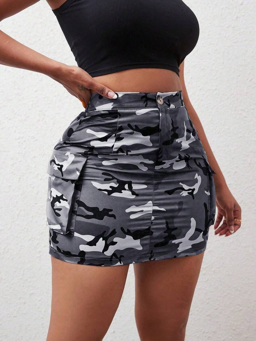 BamGleam Camo Print Flap Pocket Cargo Skirt
