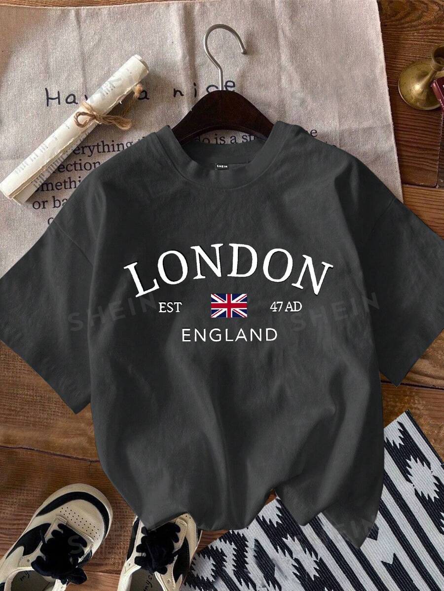 SHEIN EZwear Camiseta holgada de mujer de manga corta, cuello redondo, estilo minimalista casual con diseño inglés de Londres, adecuada para el verano