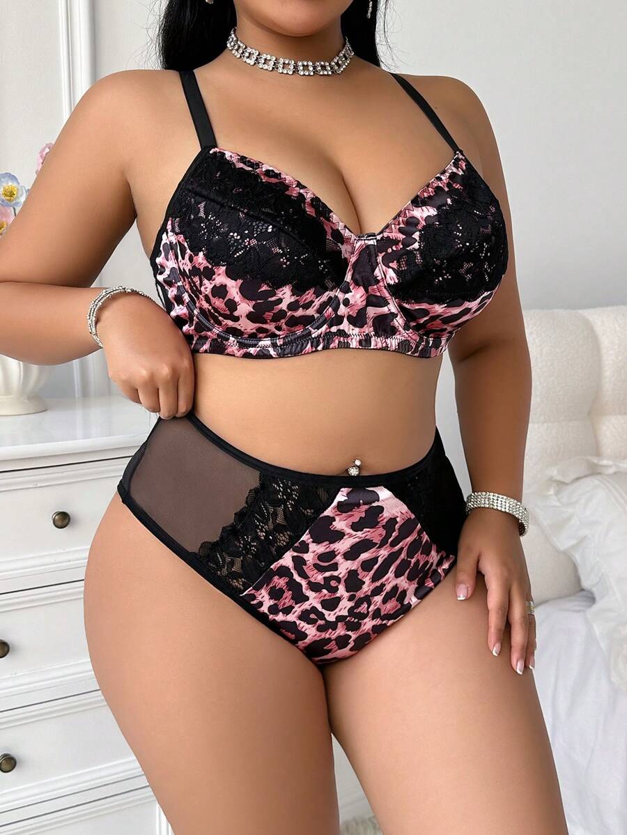 Seduluxe 2 Pcs/Set Curvy Sexy Wild Leopard Print Push-Up 3/4 Cup Underwired Floral Lace High-Waist Panty Plus Size Bra Set, Leopard & Black