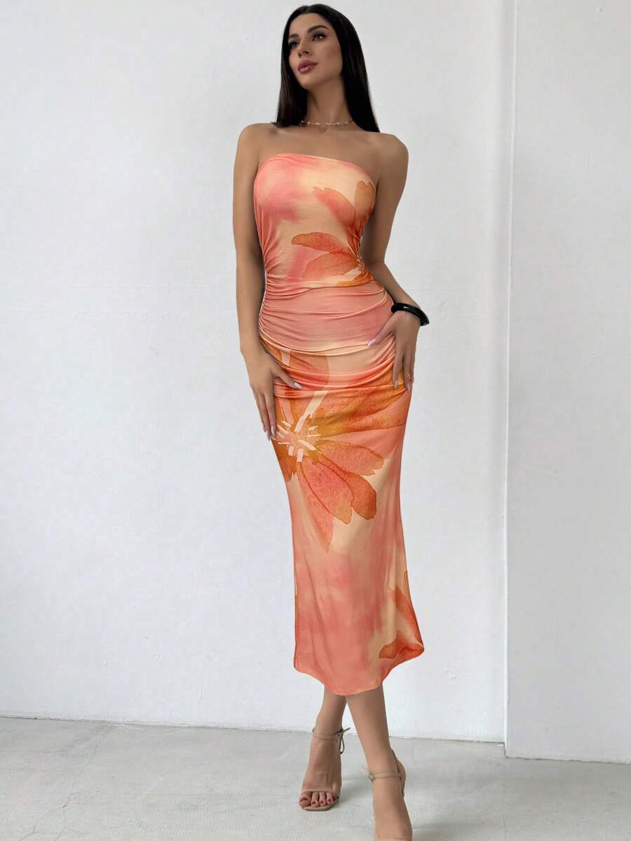 SHEIN Privé Elegante romantische mode voor dames, sexy elegante bloemenprint bodycon bandeaujurk met ruches aan de zoom, geschikt voor feest, Kerstmis
