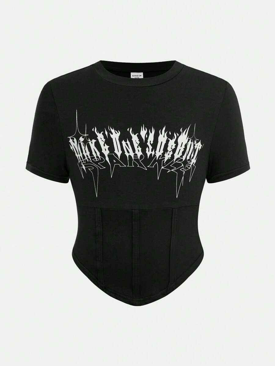 Camiseta corta de estilo gótico con dobladillo curvo y diseño gráfico de letra para niñas preadolescentes, ideal para salidas informales, vuelta al colegio, Y2K y conjuntos a juego con mamá