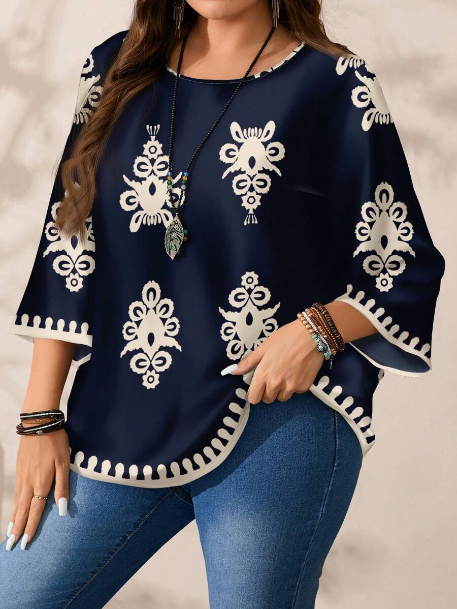 EMERY ROSE Plus Size Women Floral Retro Print Casual Loose Fit Three Quarter Sleeve Round Neck Shirt, Autumn/Winter