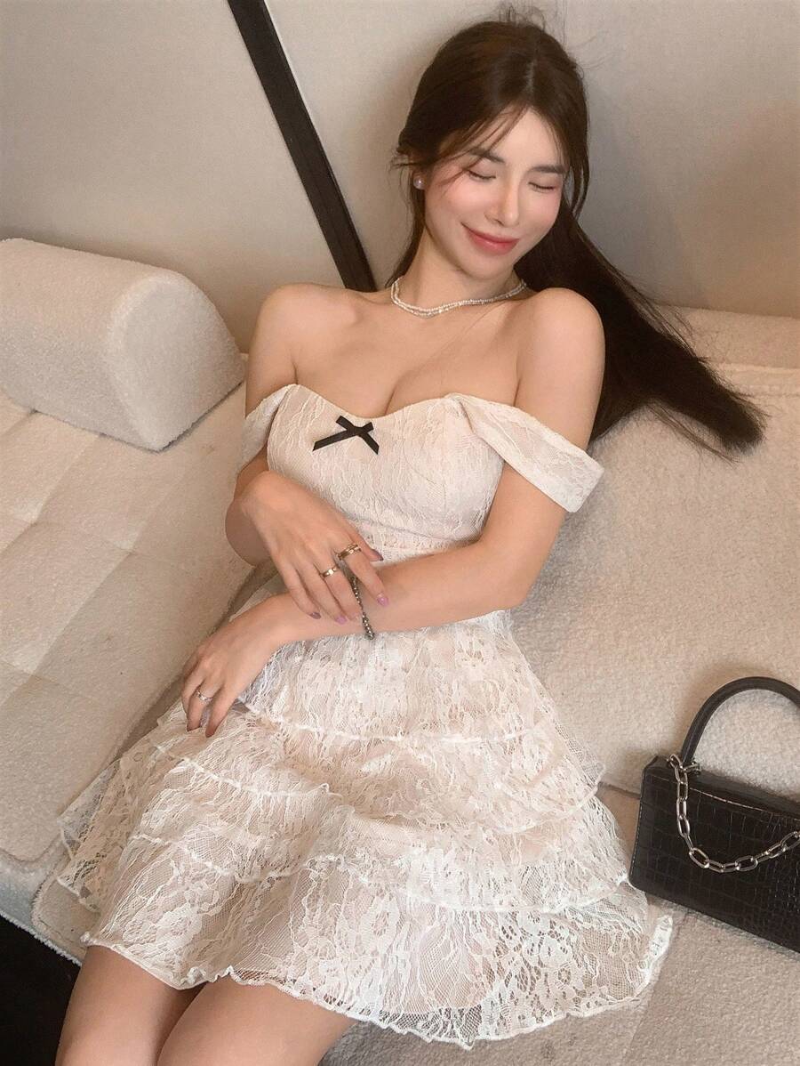 DAZY Abito a balze con inserti in pizzo e rete, arricciatura in vita, per donne in estate. Abito a balze da festa, abito da sole, outfit da club per donne