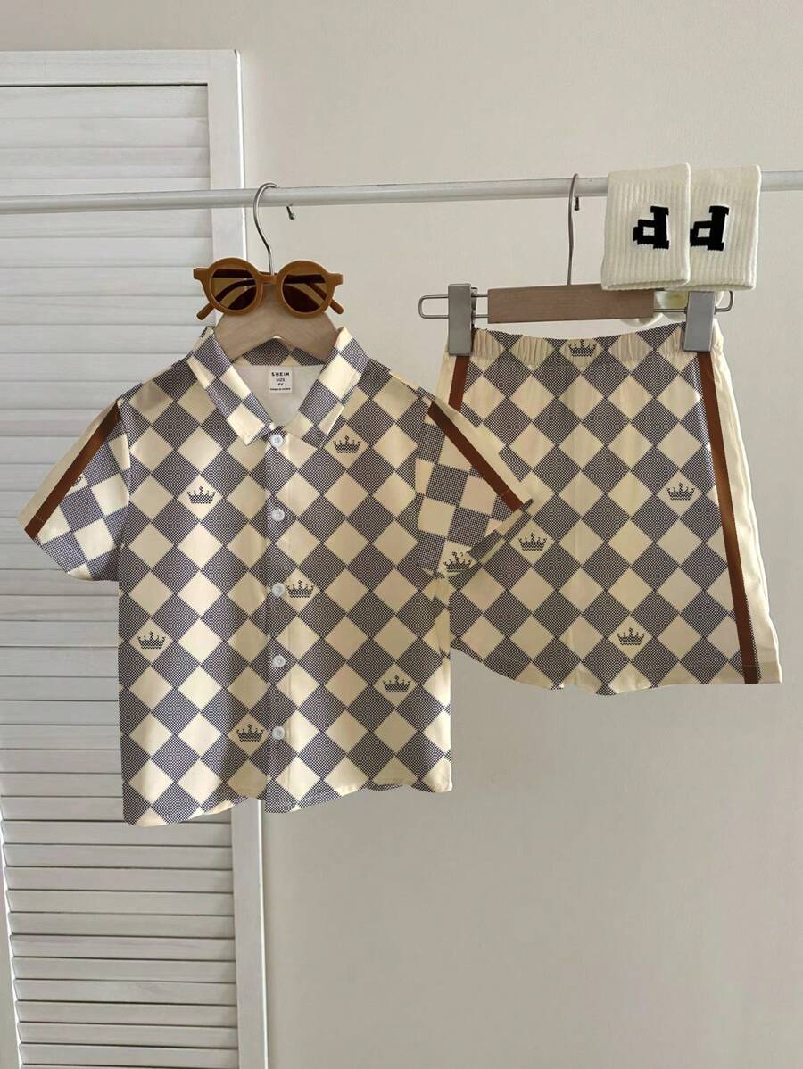Young Boy Casual Classic Floral Print Comfortable Short Sleeve Shirt And Shorts Set