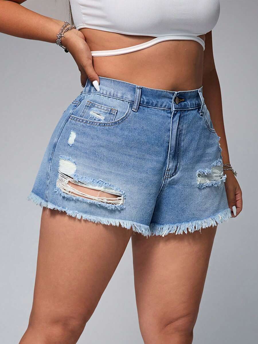 SHEIN EZwear Shorts vaqueros informales y versátiles de talla grande para mujer con bolsillos y dobladillo deshilachado