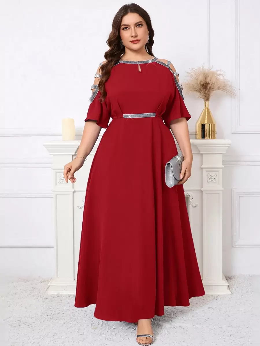 SHEIN Clasi Vestido de talla grande con mangas de mariposa, mangas con destellos, cintura calada y vuelo