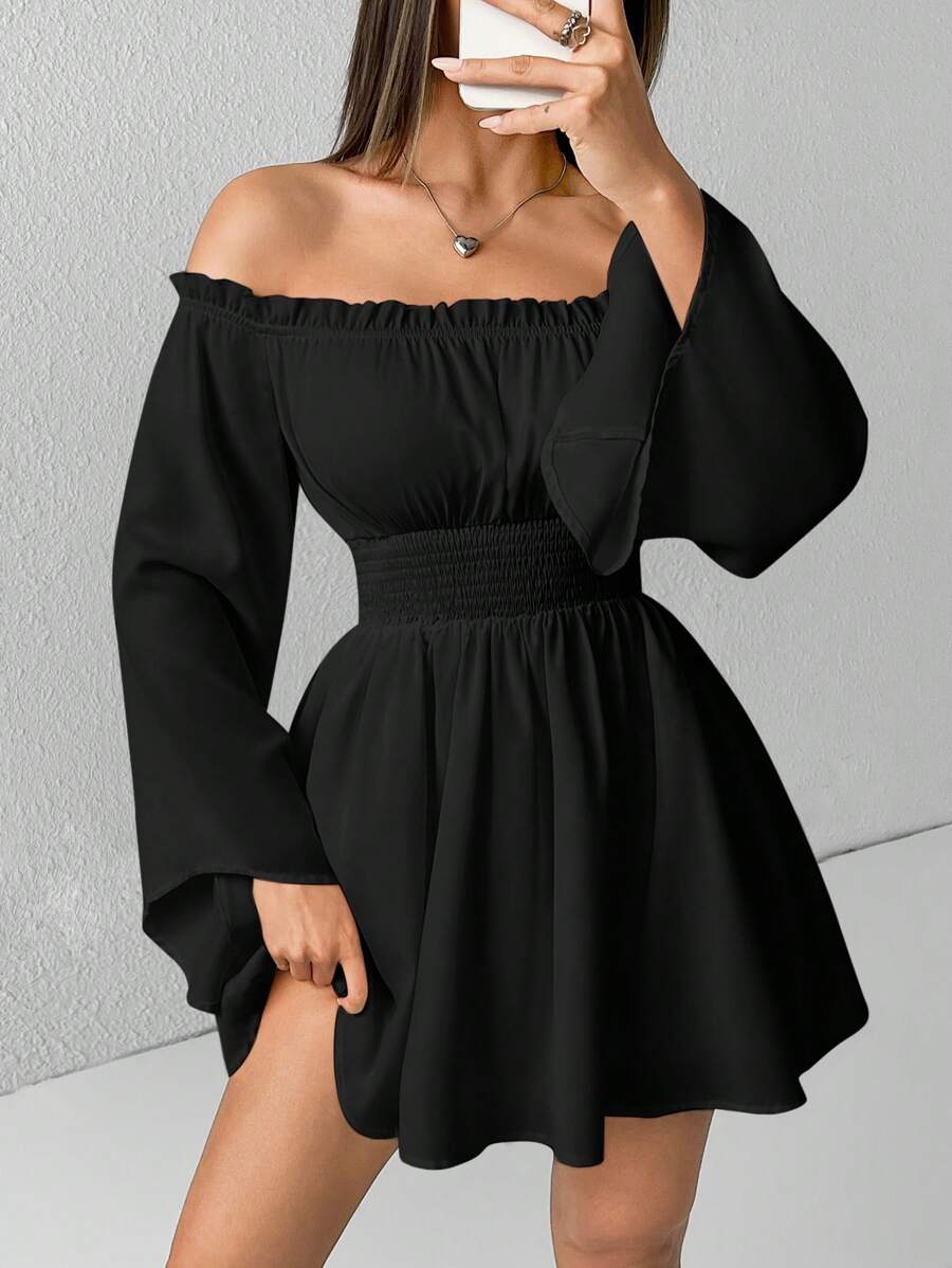 SHEIN PETITE Vestido blanco con volantes en los hombros, mangas abullonadas con flecos y mangas campana