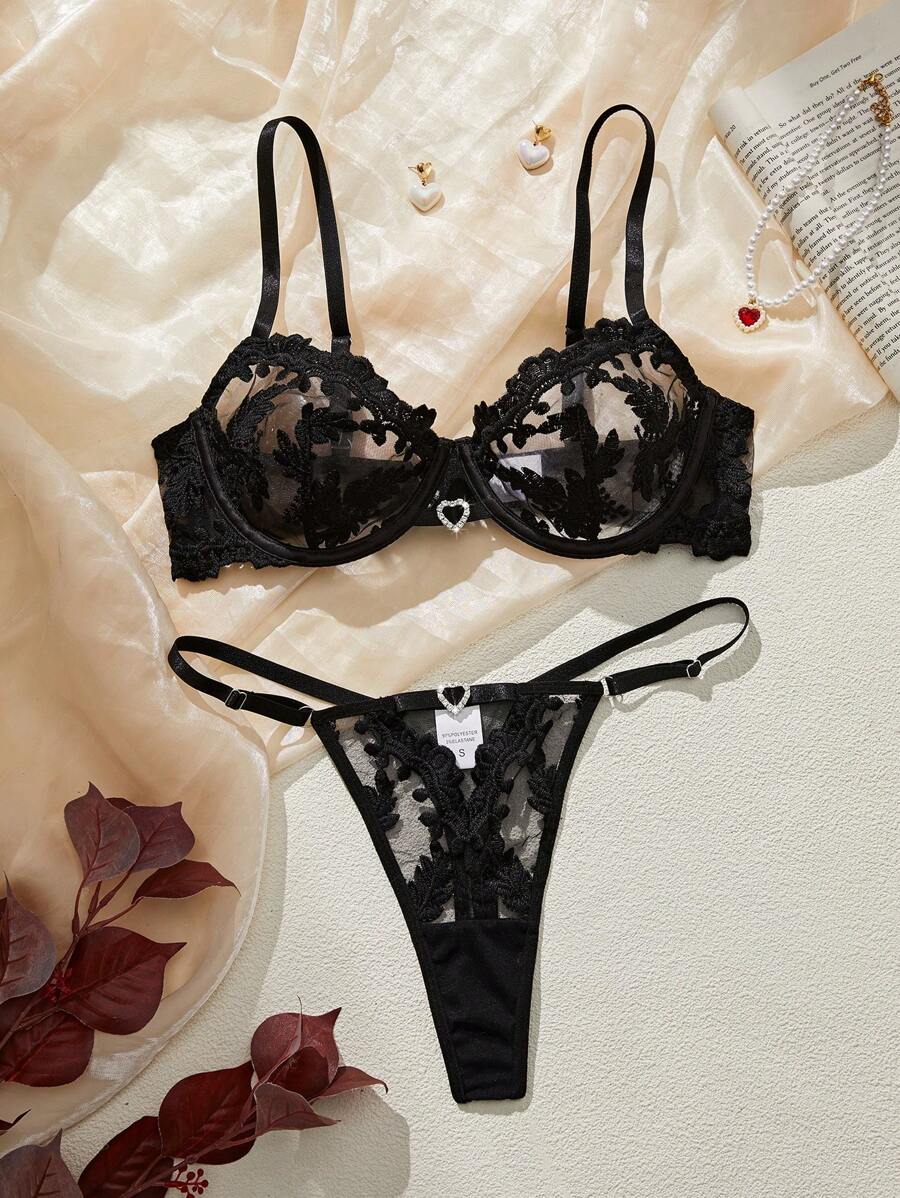Set de 2 piezas de lencería sexy para mujer con bordado de strass en forma de corazón negro