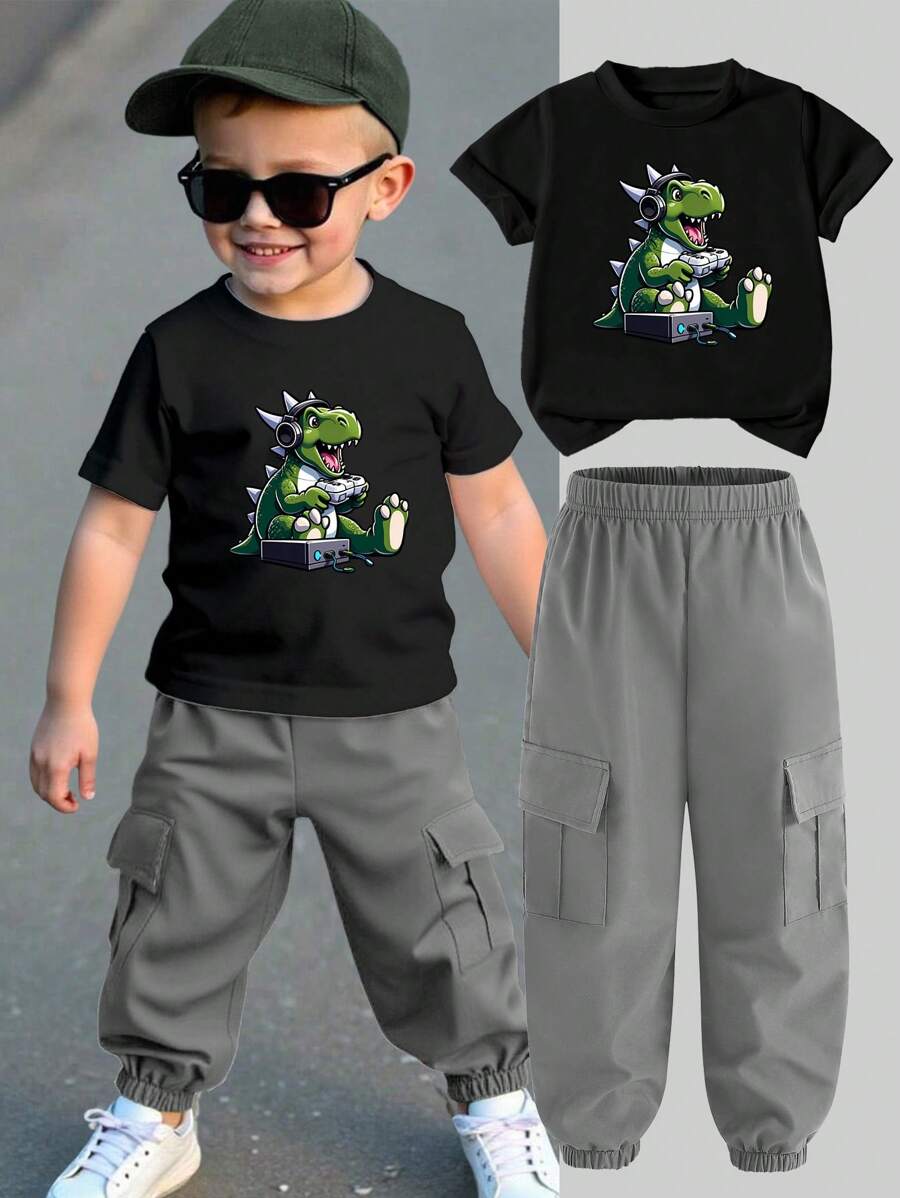 Conjunto de camiseta de manga corta con estampado de dinosaurio de dibujos animados y pantalones cargo informales para niño
