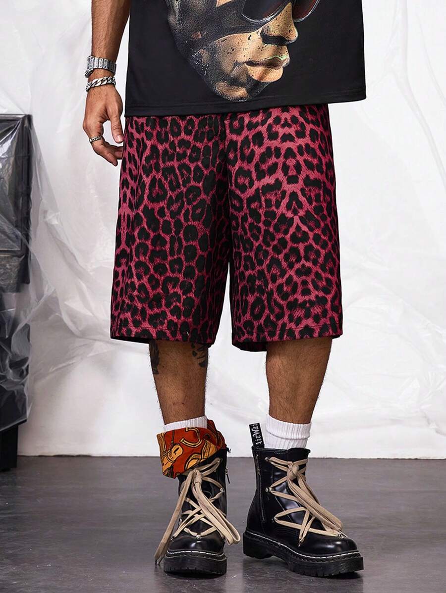 AXEPEAK Men's Oversized Digital Leopard Printed Loose Straight Leg Bermuda Shorts, Suitable For Summer, Streetwear Essential