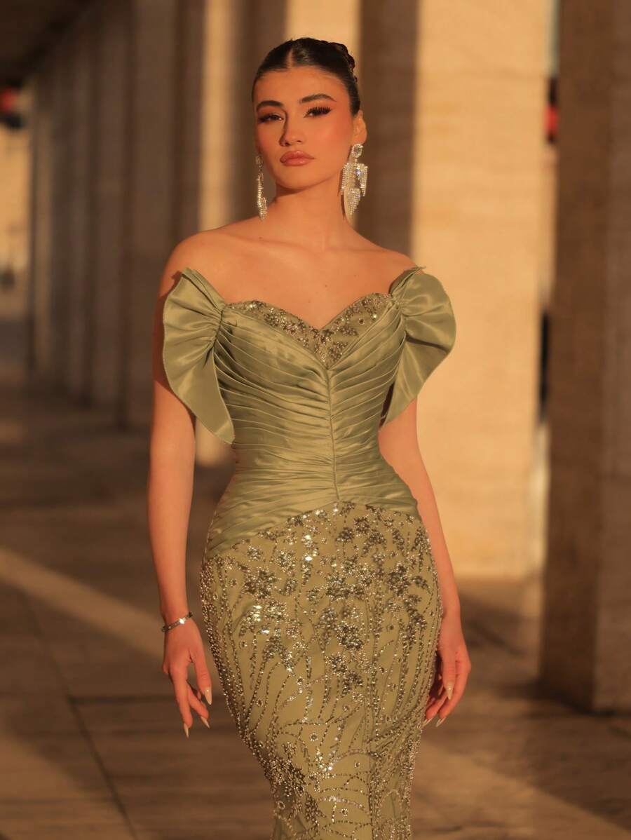 Glamrae Elegant Luxurious Satin Ruched Patchwork Beaded Sequin Mermaid Tail Gown With Trail, Suitable For Wedding, Party, Events, Cruise, Formal Occasions (Heavyweight)