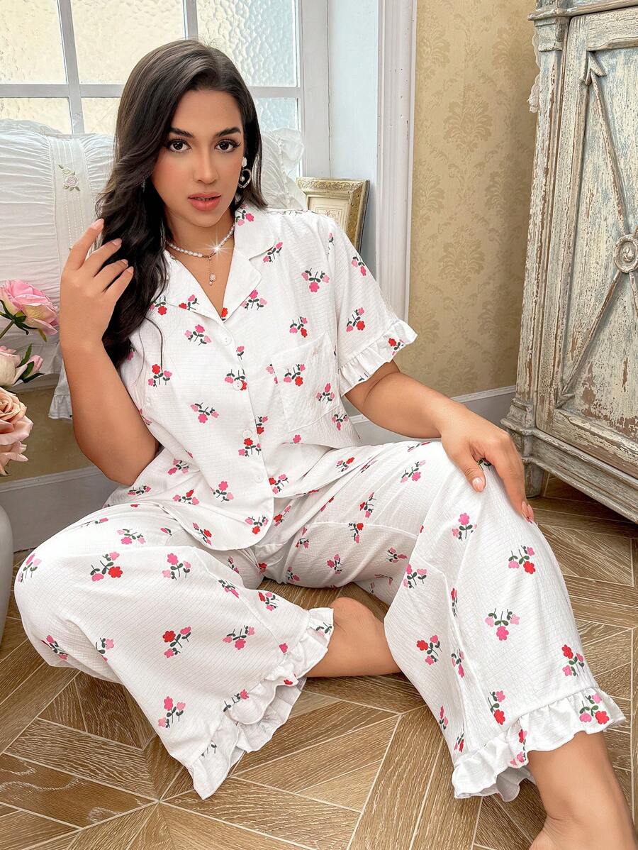 CottageSlumber Conjunto de ropa de dormir de talla grande con volantes en el bajo y estampado floral romántico
