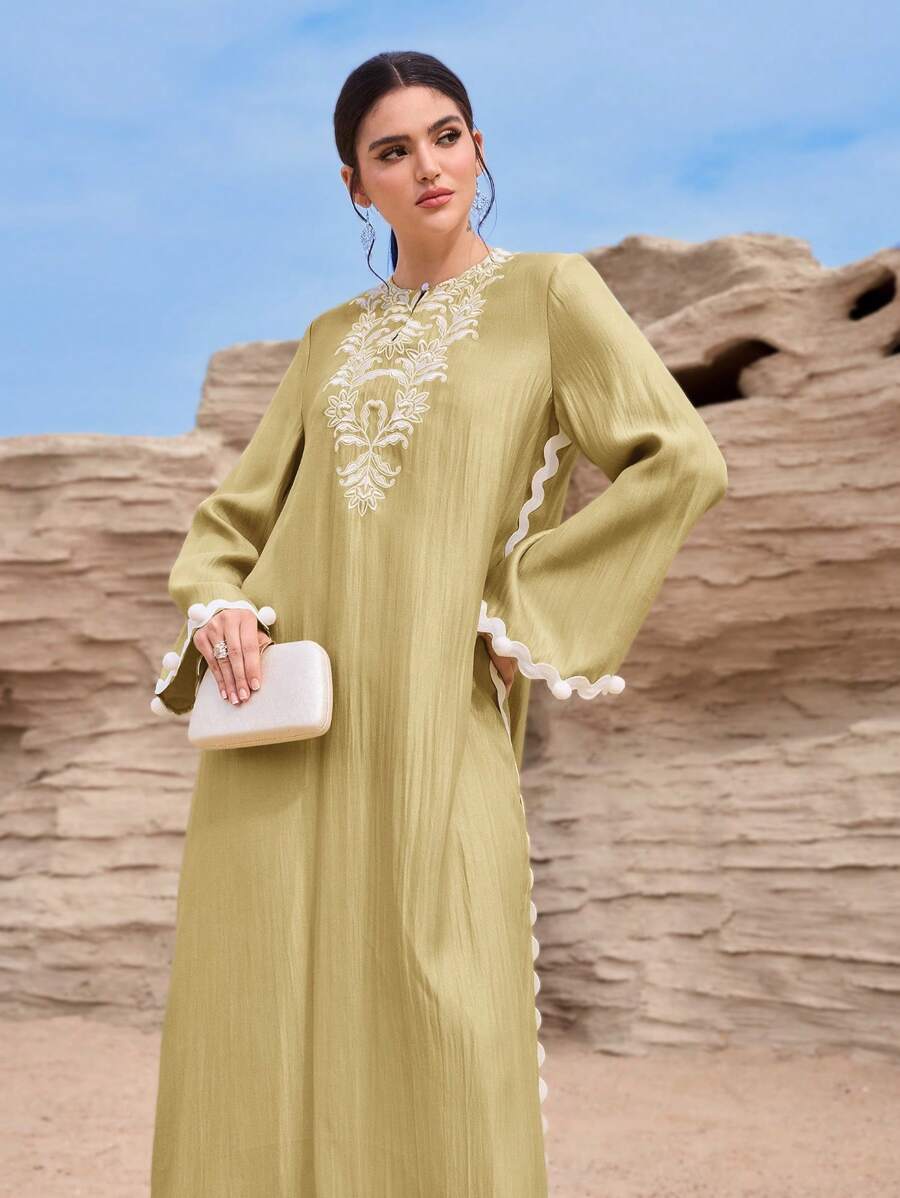 Al Najma Women's Floral Embroidery Round Neck Loose Arabic Dress