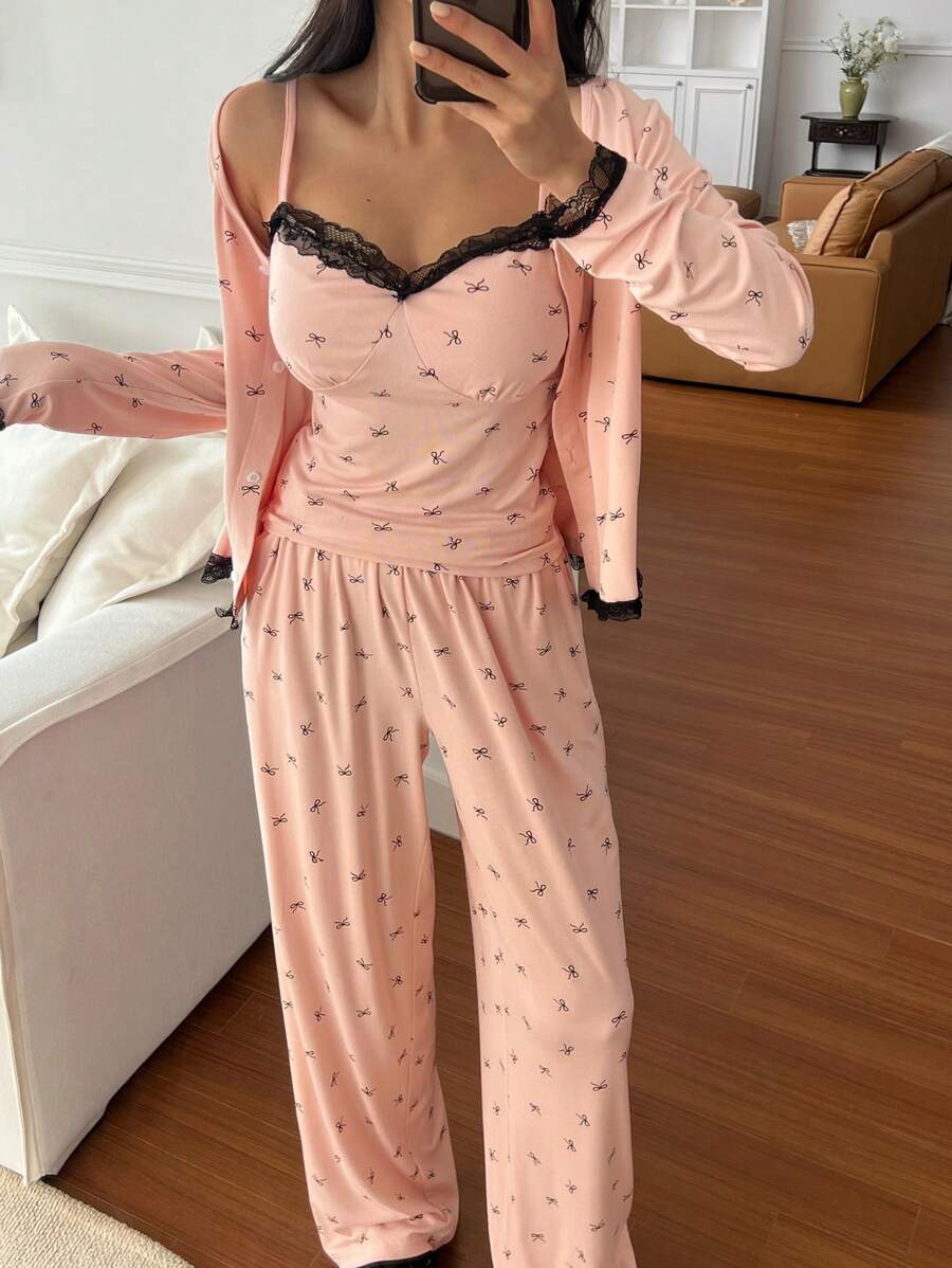 DAZY Conjunto de 3 piezas: Top tipo camiseta de blonda con estampado de lazo y bloqueo de color + Chaqueta + Pantalones de pijama, para primavera