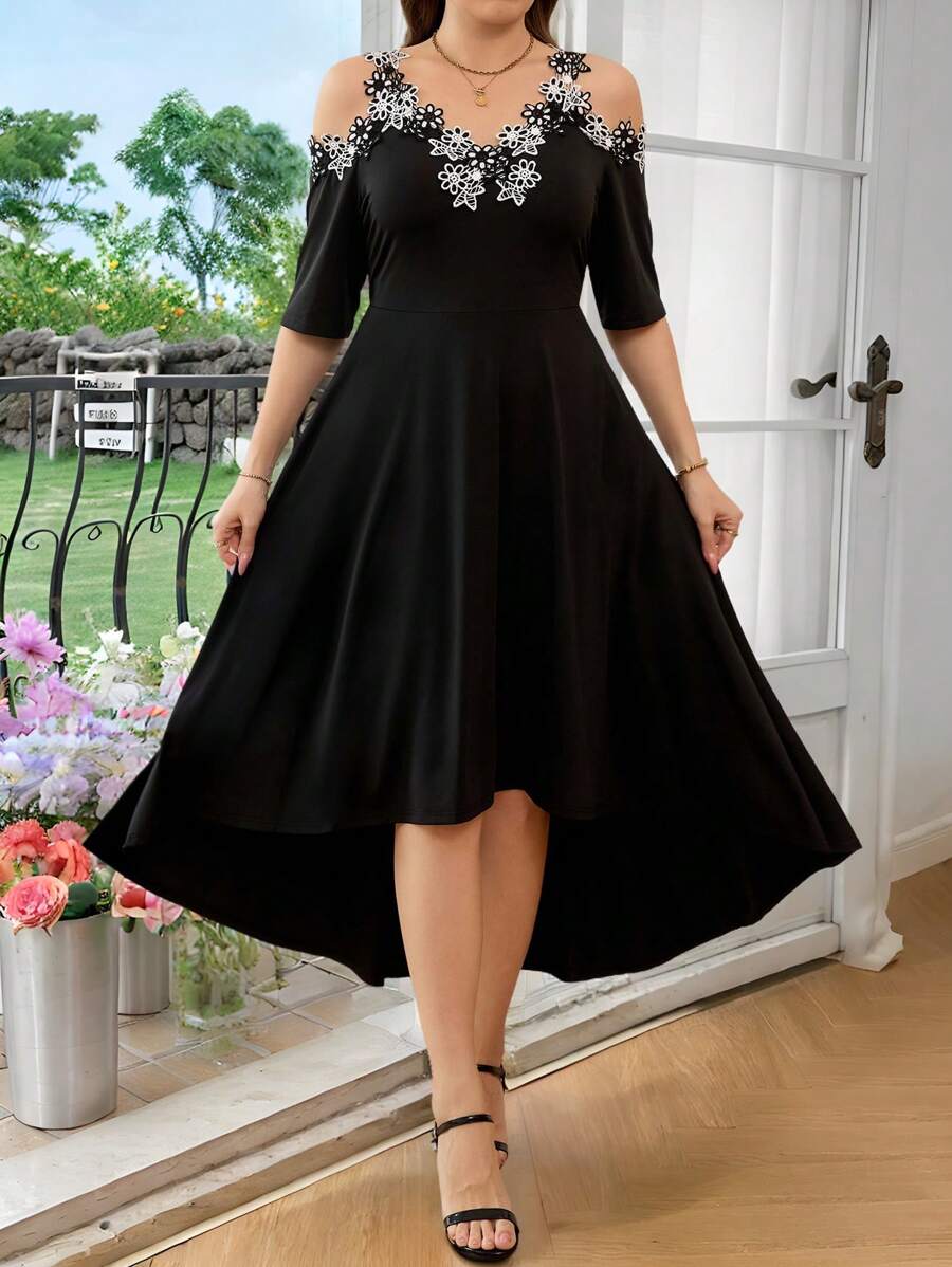 SHEIN Clasi Curved Plus Size Women's Black Elegant Collar With Black And White Lace A-Line Long Dress,Going Out Outfits,Maxi Dresses For Women,Off The Shoulder Dress,Elegant Dress For Wedding,Spring/Summer Dresses For Women,Vacation Outfits Woman,Easter Dress Women,Wedding Guest Dress Women,Dresses For Women Elegant,Graduation Dress,Graduation Dresses For Women